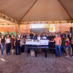 PROGRAMA MENINAS DE LUZ ENTREGA 130 ENXOVAIS A GESTANTES ACOMPANHADAS PELA ASSISTÊNCIA SOCIAL