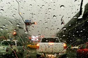 Tempestades com ventos acima de 60 km/h colocam 129 cidades de Goiás em alerta; veja quais