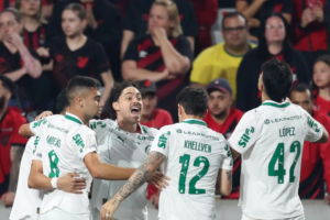 Palmeiras assume liderança provisória da Série A; veja os resultados de sábado e as mudanças na tabela